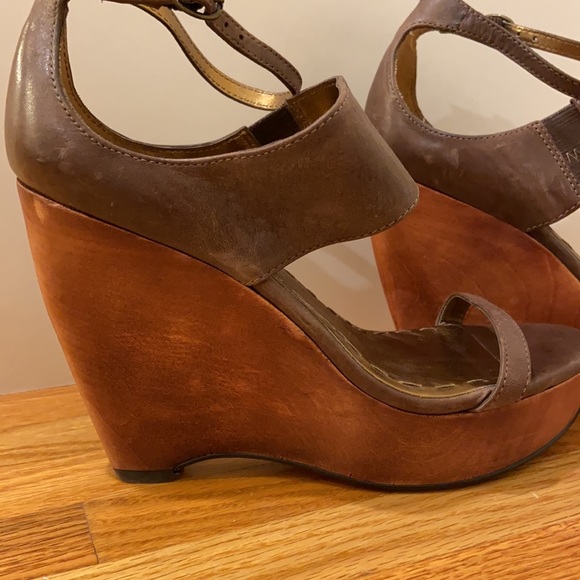 Nine West Brown Leather & Wood Wedges Size 6.5 - Picture 6 of 15